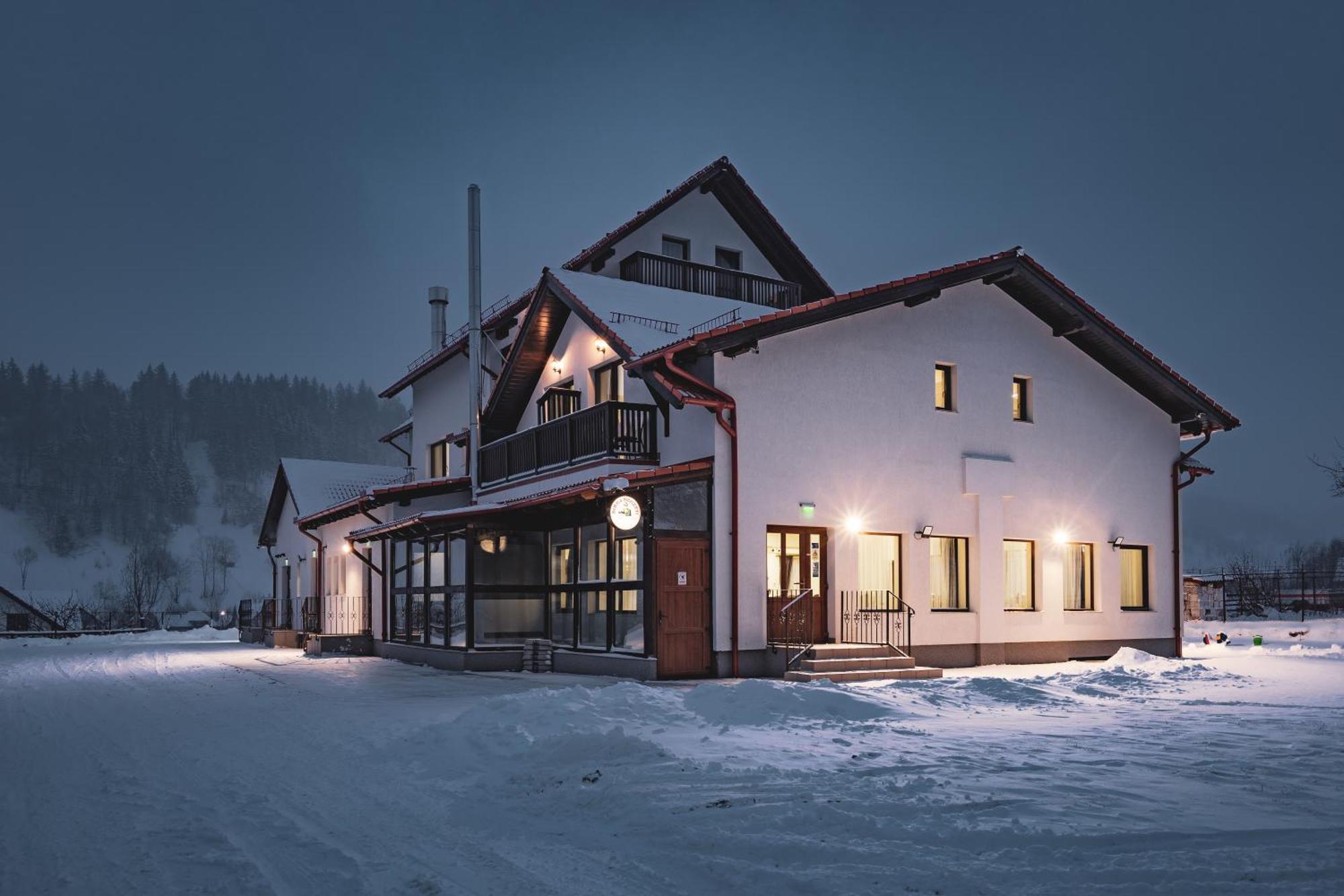 Hotel Rabbit Bran โมเอเชอ เด จอส ภายนอก รูปภาพ