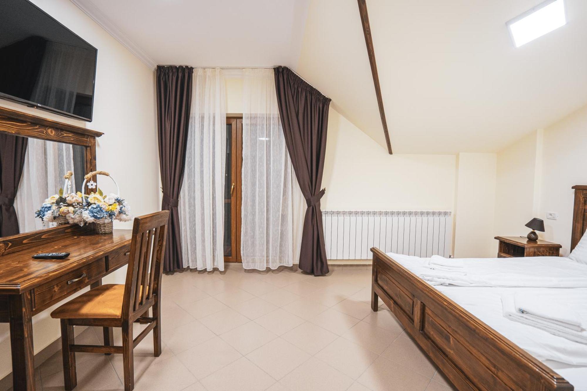 Hotel Rabbit Bran โมเอเชอ เด จอส ภายนอก รูปภาพ